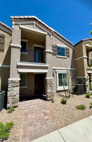 Photo #1: 2601009 Listing 