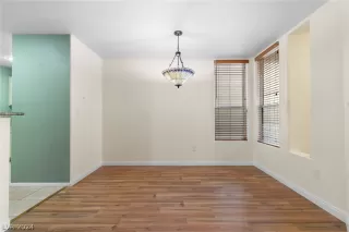 Photo #3: 2601029 Listing