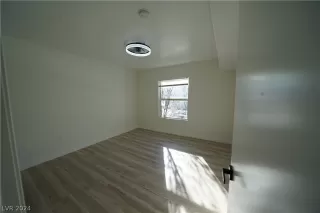 Photo #4: 2601032 Listing 