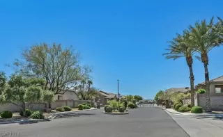 Photo #3: 2601041 Listing 