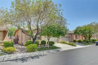 Photo #5: 2601041 Listing 