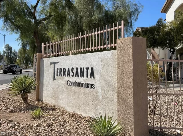 MLS: 2601054 Condo For Sale