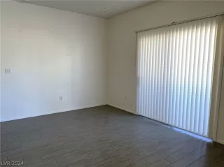 Photo #4: 2601054 Listing 