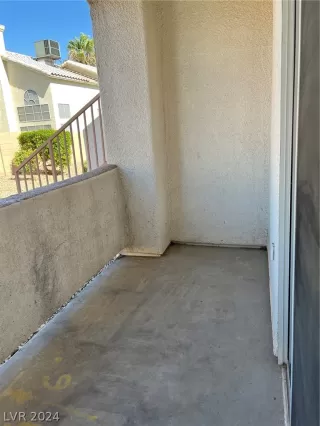 Photo #5: 2601054 Listing 