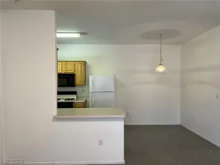 Photo #6: 2601054 Listing 