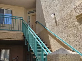 Photo #4: 2601060 Listing