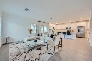 Photo #6: 2601067 Listing 