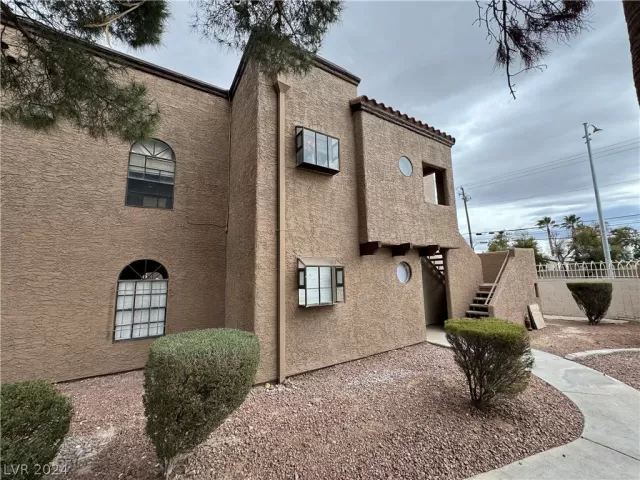 MLS: 2601073 Condo For Sale