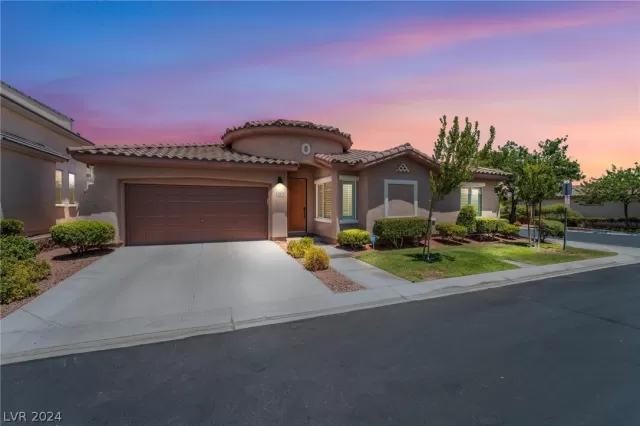 MLS: 2601076 Condo For Sale