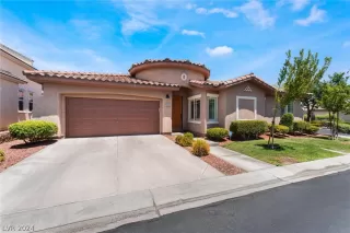 Photo #3: 2601076 Listing