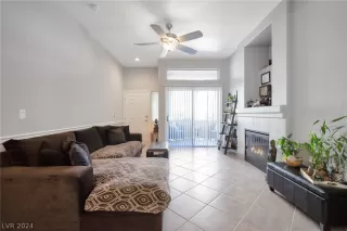 Photo #3: 2601089 Listing