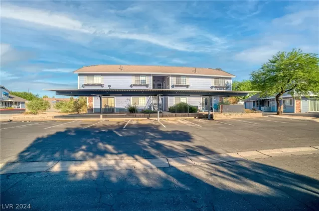 MLS: 2601092 Condo For Sale