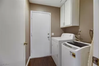 Photo #6: 2601131 Listing