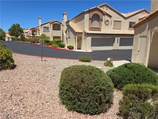 Photo #2: 2601165 Listing