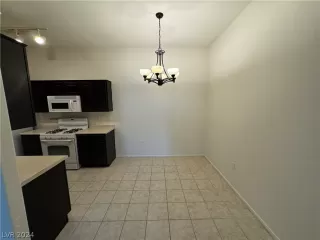 Photo #3: 2601192 Listing 