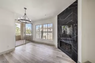 Photo #5: 2601213 Listing