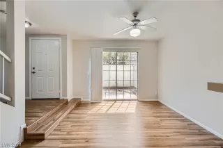 Photo #5: 2601215 Listing