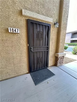 Photo #1: 2601264 Listing 