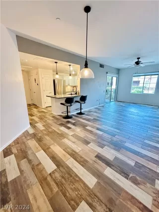 Photo #5: 2601264 Listing 