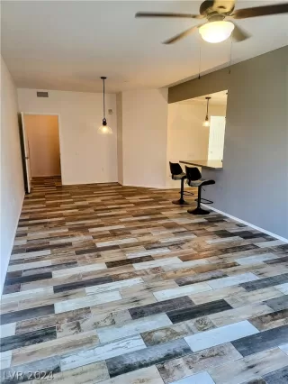 Photo #6: 2601264 Listing 
