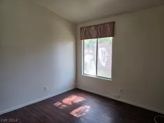 Photo #4: 2601277 Listing