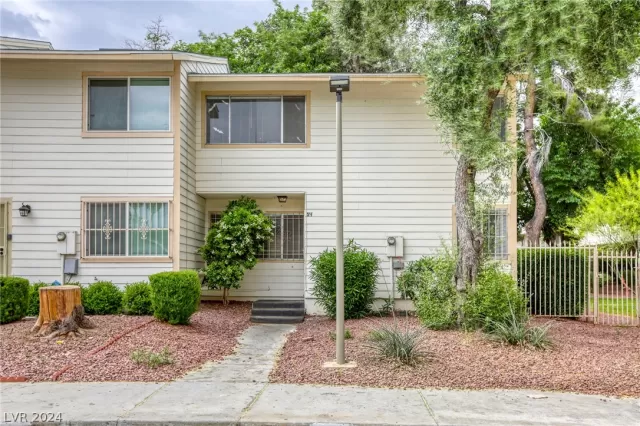 MLS: 2601279 Condo For Sale