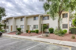 Photo #2: 2601279 Listing 