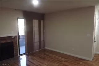 Photo #3: 2601286 Listing 