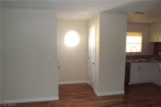 Photo #4: 2601286 Listing 