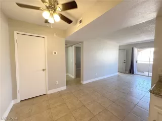 Photo #5: 2601291 Listing 