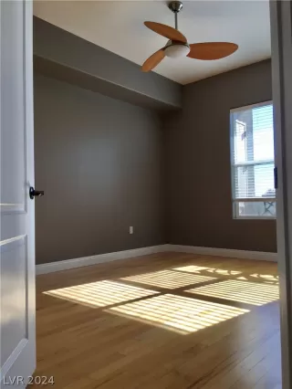 Photo #4: 2601292 Listing 