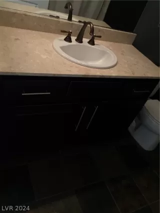 Photo #5: 2601292 Listing 