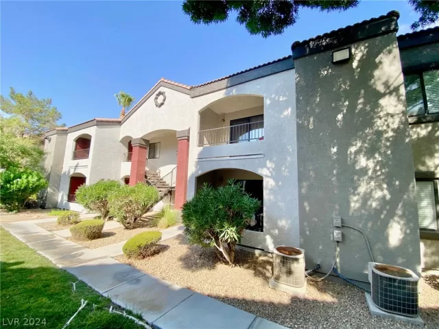 MLS: 2601298 Condo For Sale