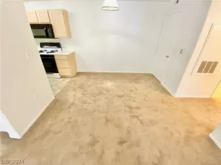 Photo #2: 2601298 Listing 