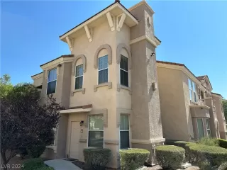 Photo #1: 2601317 Listing 