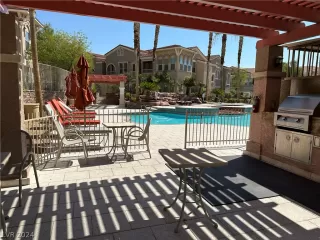 Photo #4: 2601317 Listing 