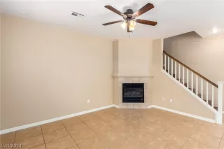 Photo #4: 2601369 Listing