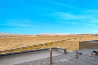 Photo #2: 2601374 Listing