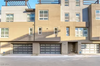 Photo #4: 2601374 Listing