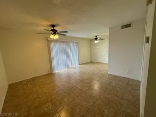 Photo #2: 2601382 Listing 