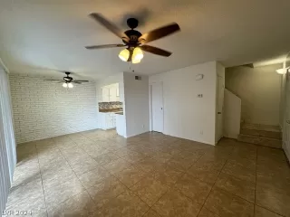 Photo #3: 2601382 Listing 