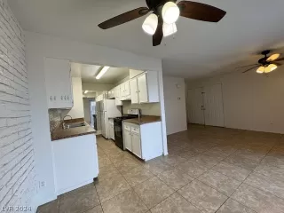 Photo #5: 2601382 Listing 