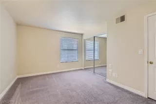 Photo #6: 2601389 Listing 