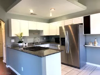 Photo #6: 2601407 Listing 