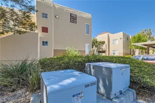 Photo #4: 2601412 Listing