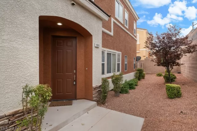 MLS: 2601453 Condo For Sale