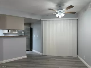 Photo #5: 2601463 Listing