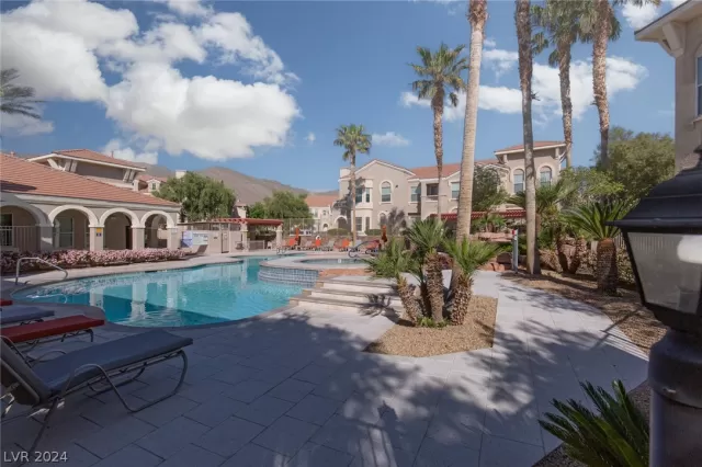 MLS: 2601468 Condo For Sale