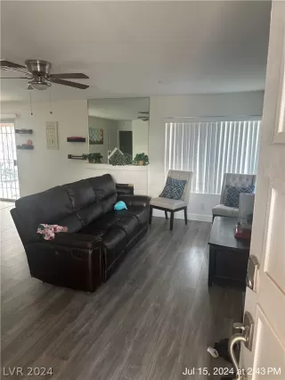 Photo #2: 2601469 Listing 