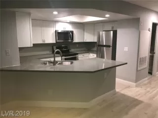 Photo #2: 2601482 Listing 